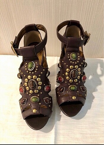 Vınce Camuto