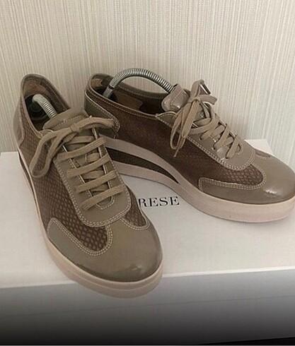 Hotiç sneaker