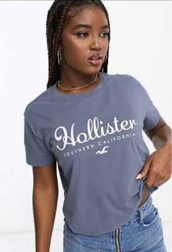 Hollister tshirt