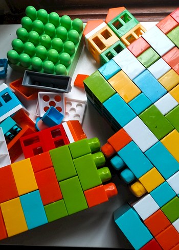  Beden Renkli Çok Parçalı Lego Seti