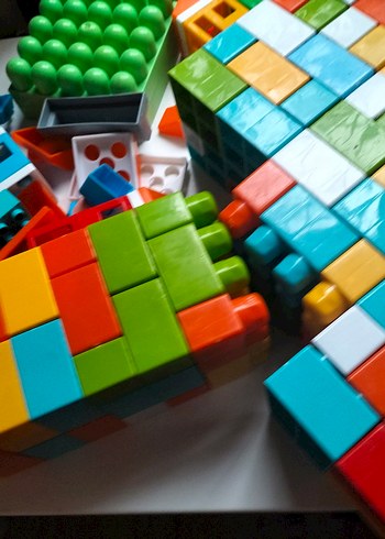 Diğer Renkli Çok Parçalı Lego Seti