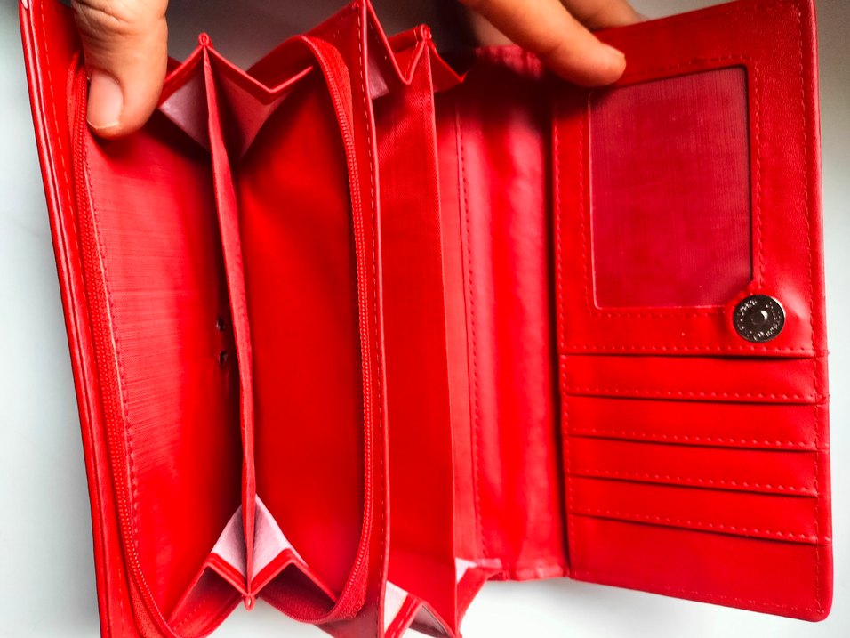 kırmızı cüzdan - Görsel 2