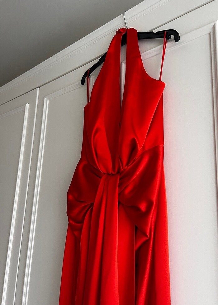 Özgür Masur tasarım Saten Elbise - Görsel 4