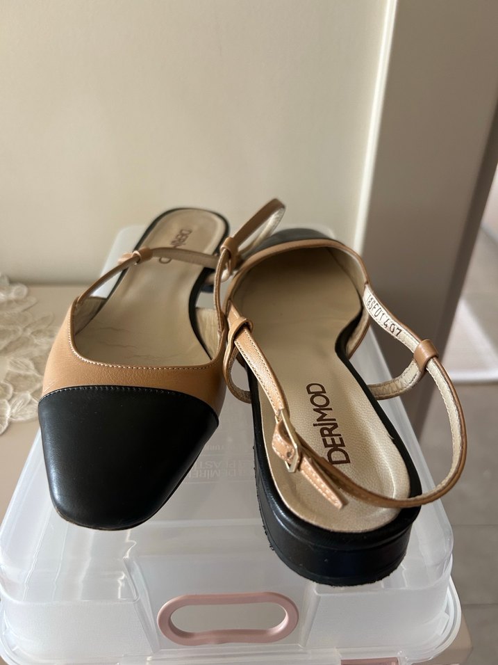 Bej Siyah Derimod Topuklu Kadın Ayakkabı - Görsel 3