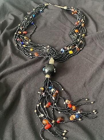 Siyah Boncuklu Püskül Kolye Renkli Taşlı - Görsel 3