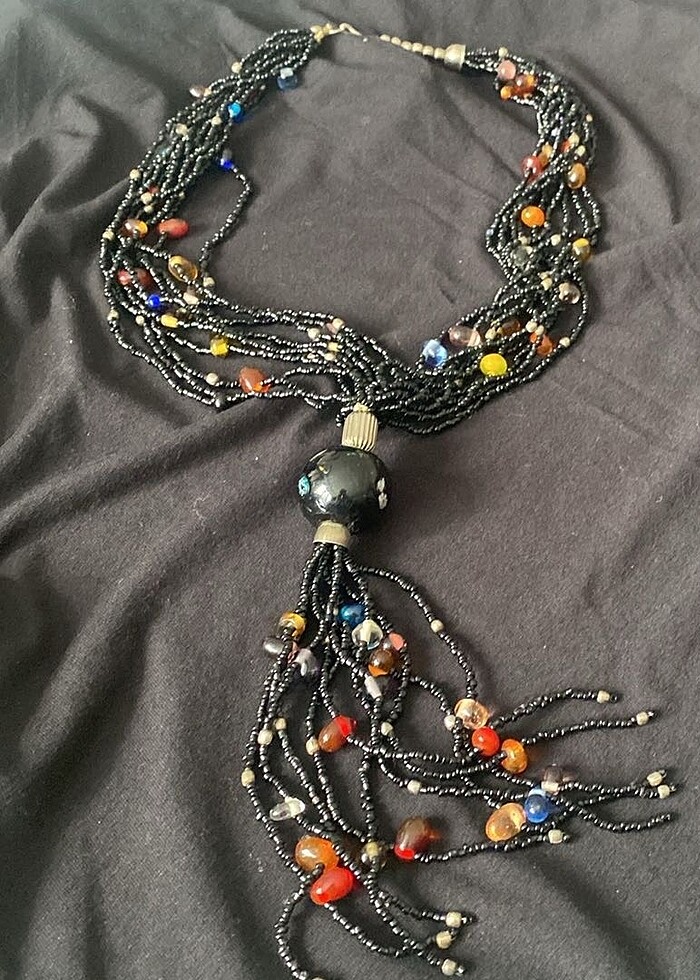 Siyah Boncuklu Püskül Kolye Renkli Taşlı - Görsel 3