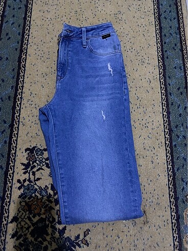 MAVİ JEANS