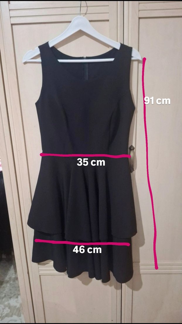 Siyah V Yaka Fırfırlı Mini Elbise - Görsel 3