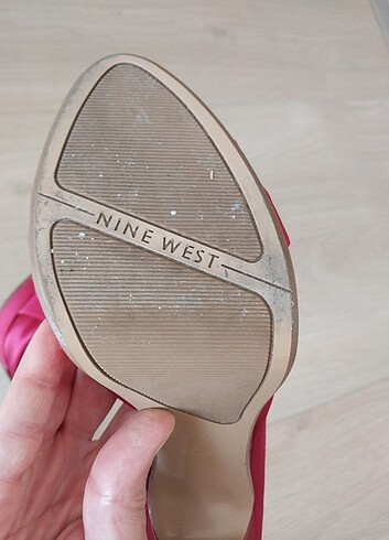 41 Beden pembe Renk Nine west abiye