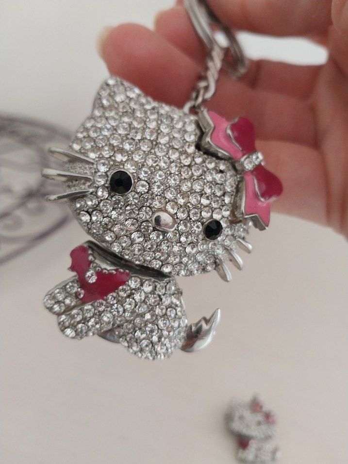 hello kitty celik Anahtarlık ve kolye ucu - Görsel 2