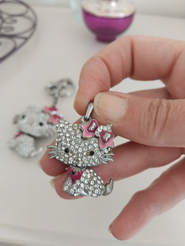 hello kitty celik Anahtarlık ve kolye ucu - Görsel 4