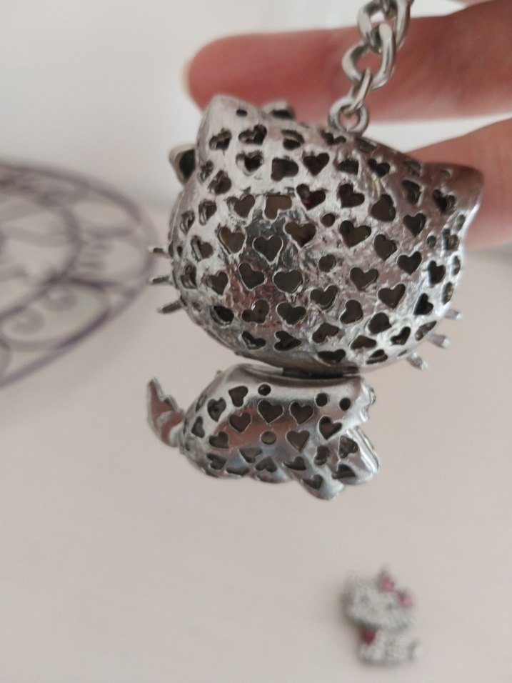 hello kitty celik Anahtarlık ve kolye ucu - Görsel 3