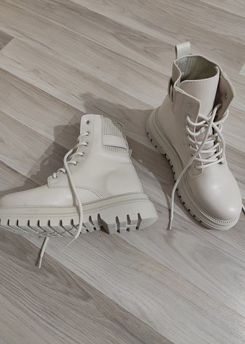 LCW Bağcıklı Kadın Bot - Görsel 4