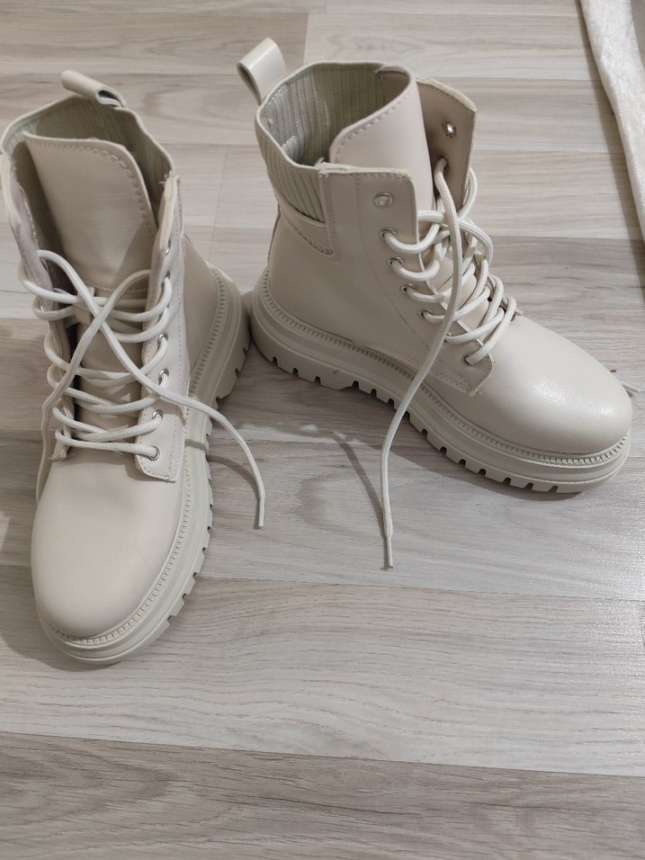 LCW Bağcıklı Kadın Bot - Görsel 3