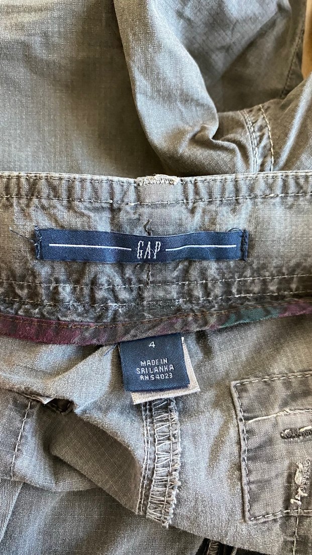 GAP Gri Kemerli Erkek Denim Şort - Görsel 3