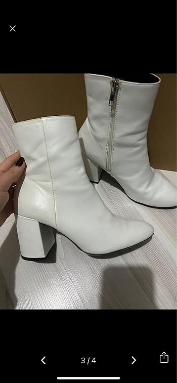 Bershka Beyaz Bot