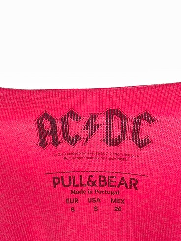 s Beden pembe Renk Pull and Bear T-shirt %70 İndirimli.