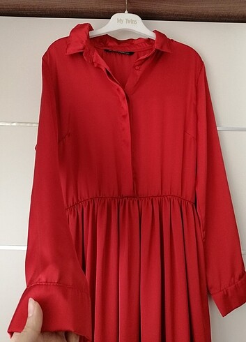 Zara Saten Kırmızı Elbise