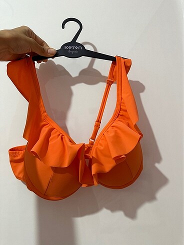 Bikini üstü