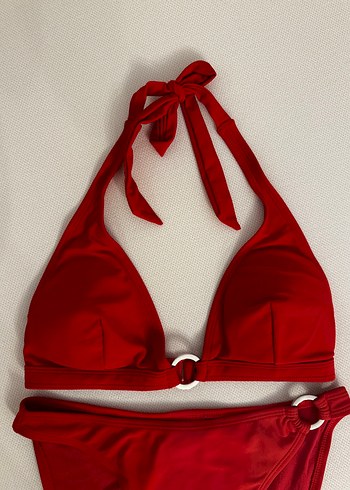 Kırmızı, Tokalı İpli Bikini Üstü