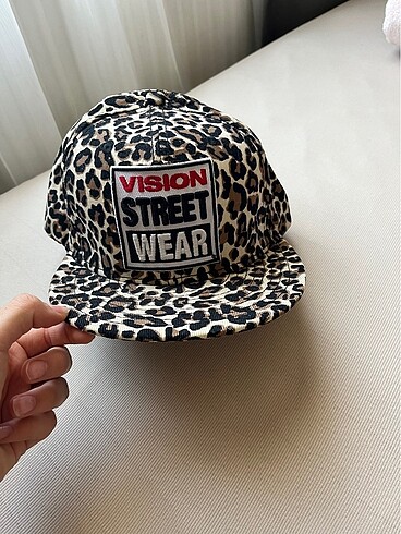 leopar cap