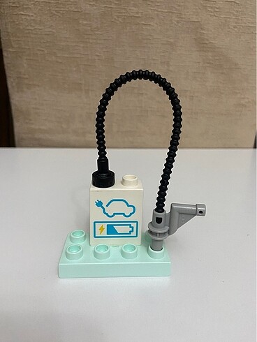 Lego duplo benzin pompası