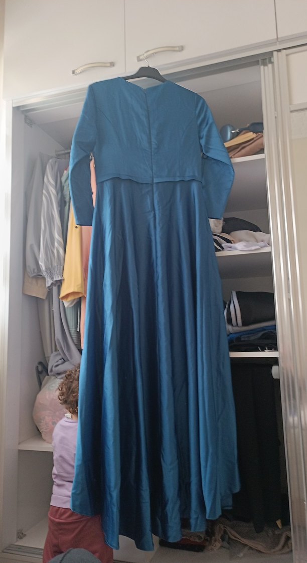 Mavi Drapeli Uzun Kadın Elbise - Görsel 4