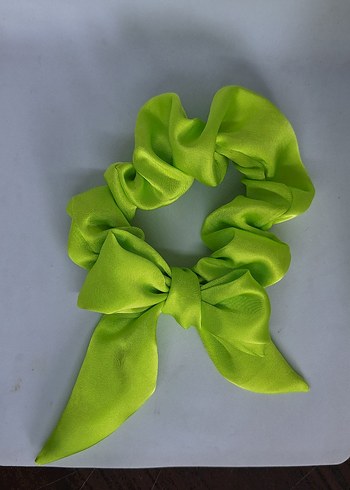 Scrunchie Saten saç acıtmayan toka - Görsel 2