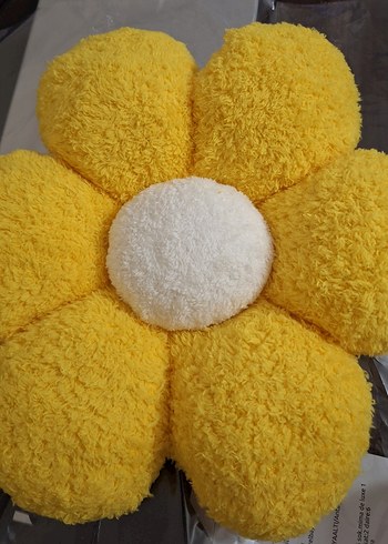 Sarı Çiçek Desenli Çocuk Yastığı - Görsel 2