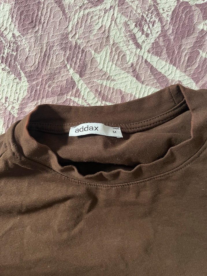 Kahverengi tişört - Görsel 2