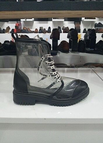 Yeni Sezon 37,37,39 Numara Mevcut