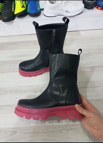 Yeni Sezon 38,39, 39,40,40 Numaralar Mevcut