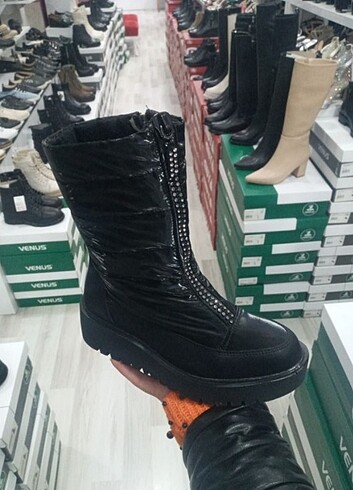 Yeni Sezon marka EWOLL 37,38,39,40 numara mevcut