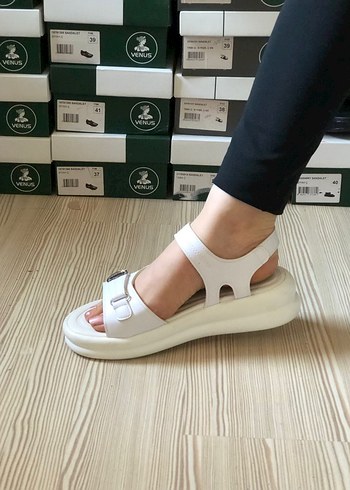 40 Beden Beyaz Topuklu Kadın Sandalet