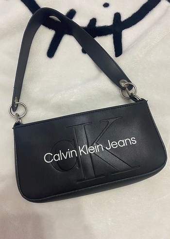 Calvin Klein Siyah Deri Kadın Çanta