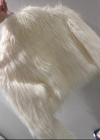 Beyaz Kadın Kürk Detaylı Midi Ceket - Görsel 2