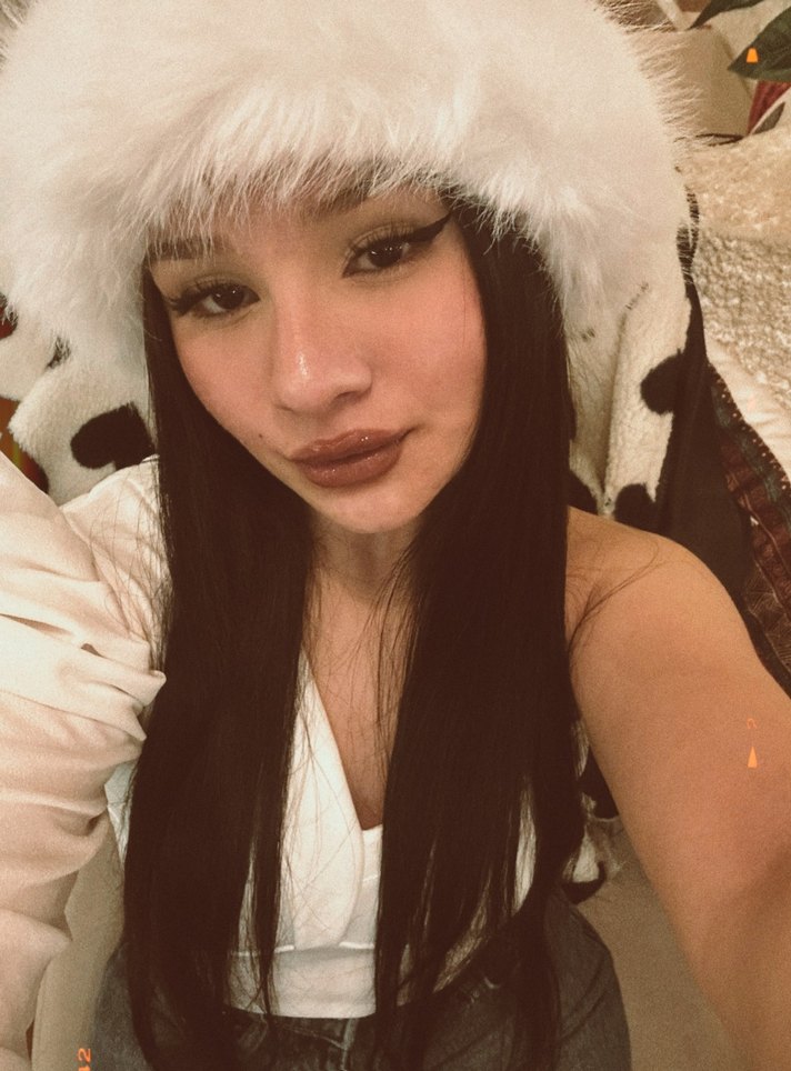 Beyaz Tüylü Kadın şapkası - Görsel 2