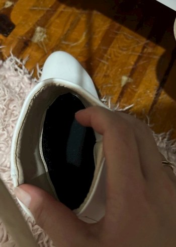 Beyaz Deri Kadın Topuklu Bot - Görsel 3