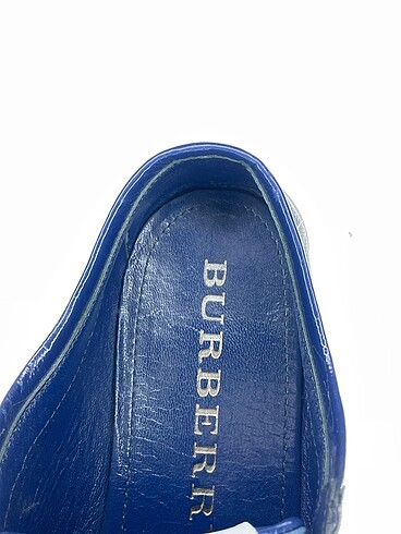 39 Beden çeşitli Renk Burberry Spor Ayakkabı %70 İndirimli.