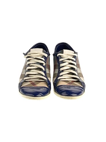 39 Beden Burberry Spor Ayakkabı %70 İndirimli.