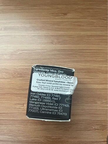 Youngblood crushed mineral eyeshadow Raven