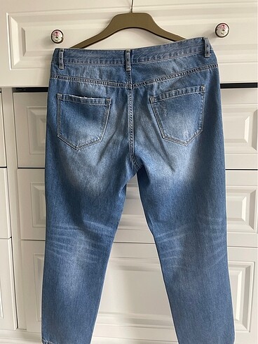 30 Beden mavi Renk Yırtık jean pantolon