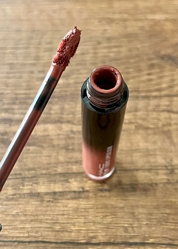 MAC Likit Ruj - Görsel 2