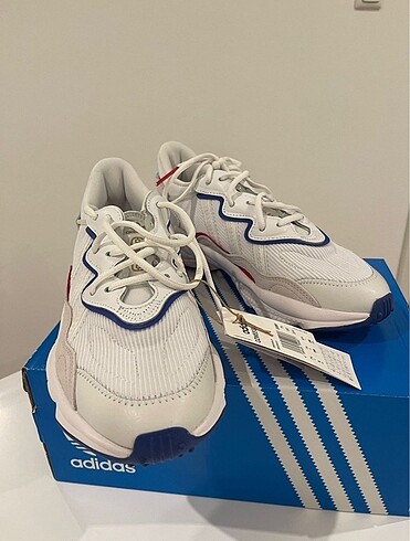 Adidas sıfır ayakkabı Adidas ozweego serisi