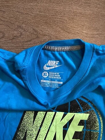 Nike tee