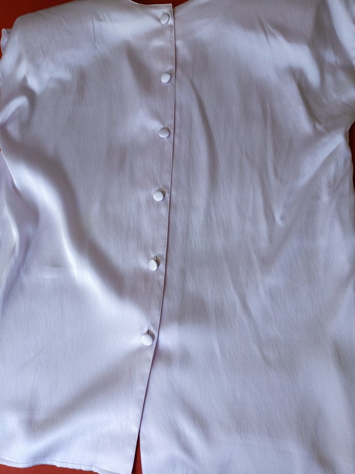 Lila Saten özel dikim sıttan düğmeli kolsuz bluz - Görsel 3