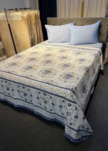 Pembe Çiçek Desenli Yatak Örtüsü - Görsel 4