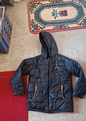 11 yaş şişme mont