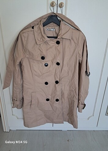 Stradivarius trenckot 