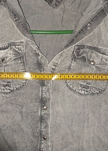 Gri Denim Düğmeli Kadın Gömlek - Görsel 3